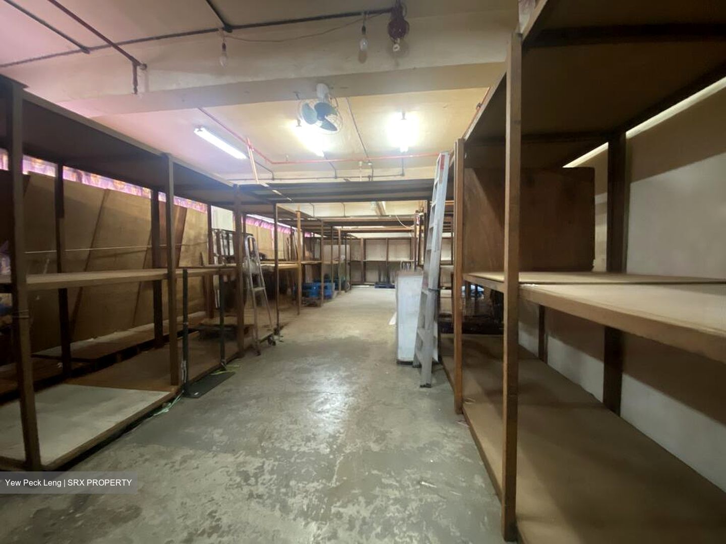 Gordon Industrial Building (D14), Factory #459963881